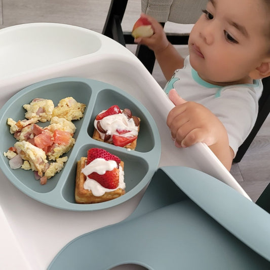 Baby-Led Weaning VS Traditional Spoon Feeding - Hunny Bubba Kids